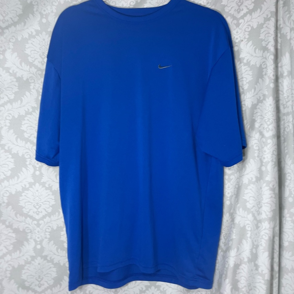 Nike Men's Blue Tee - Picture 2 of 11